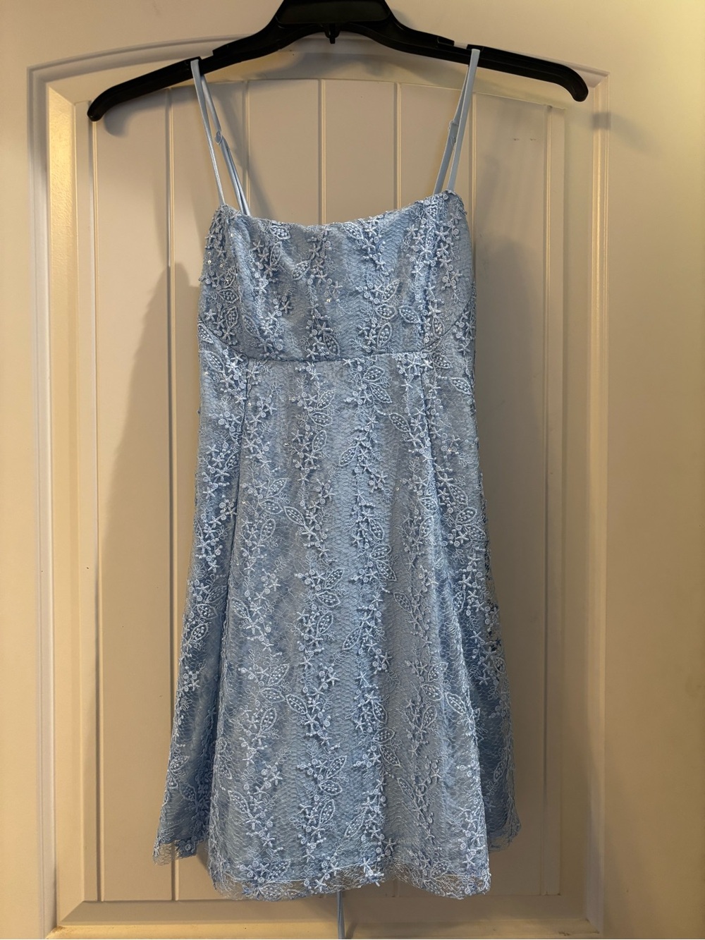 Windsor Light Blue Lace Spaghetti-Strap Prom Dress